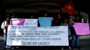 Demo Mahasiswa peringati Hari Kartini di GTM Tarakan (hfa)