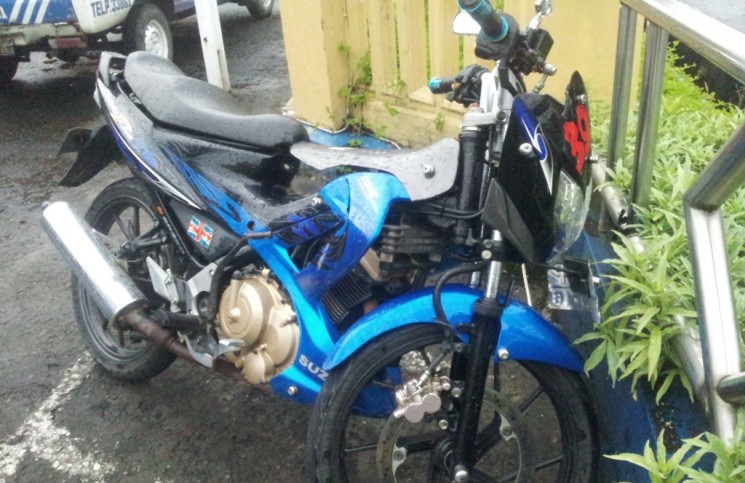 Pengendara terburu-buru dan ngebut, Satria F tabrak Jupiter Z