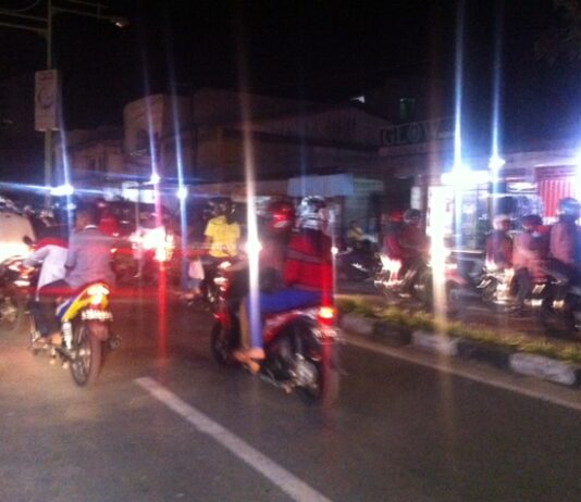 komplek gusher padat