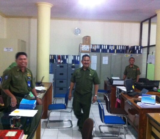 Sekda Tarakan Khaerul Saat melakukan sidak