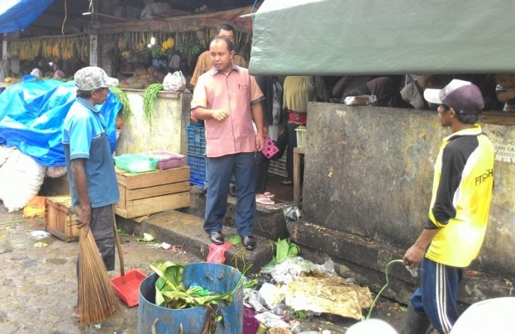 Wakil Walikota Tarakan Naik Pitam Melihat Kondisi Pasar Gusher Yang Kumuh