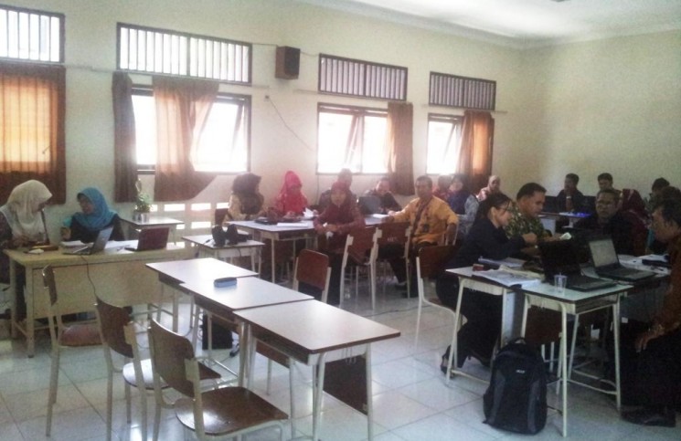Terapkan Kurikulum 2013, Tolak Pendapat Kurikulum 2013 Cetak Psikopat