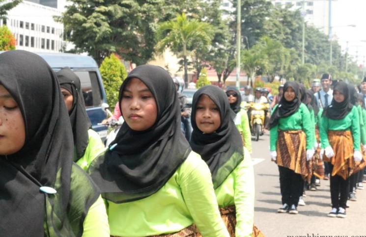 Gerak_Jalan_Tingkat_Pelajar_Setiap_Sekolah_Unjuk_Kreatifitas_3