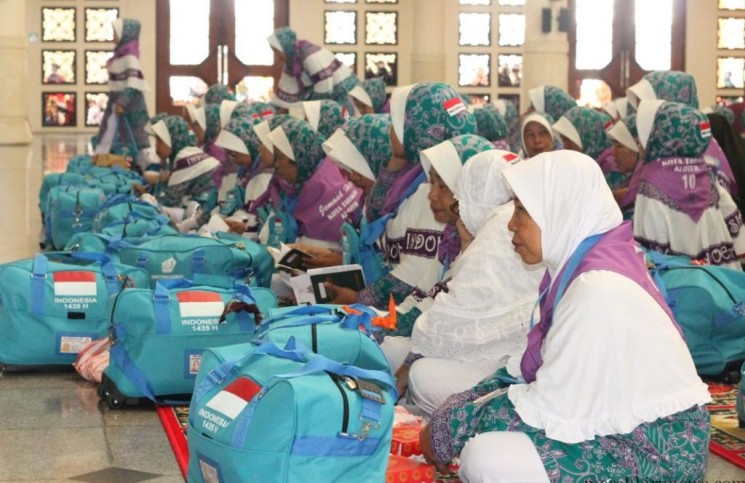 Isak Tangis Mewarnai Pelepasan Jemaah Haji Tarakan