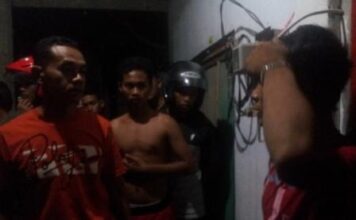 Pencuri Tanpa Busana Dipergoki Pemilik Rumah