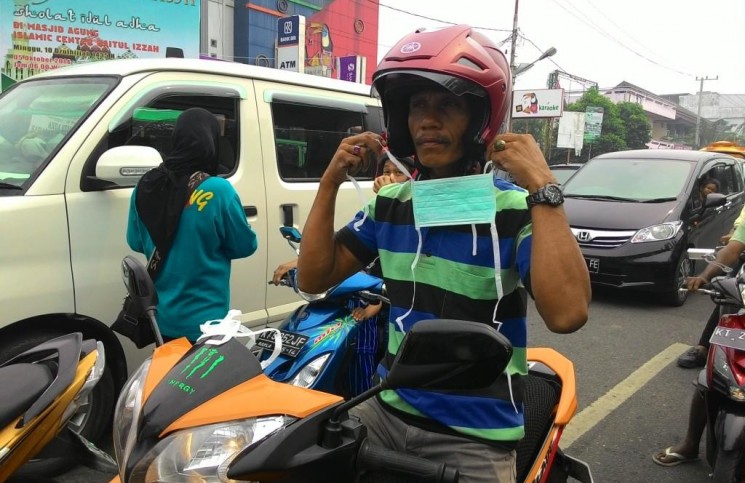 Racun Yang Terkandung Dalam Kabut Asap Setara Dengan Sebatang Rokok