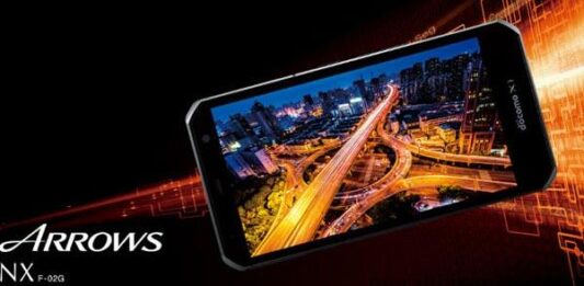 Fujitsu Arrows NX F-02G, Smartphone Unik Berbentuk Segi Delapan Arrows Fujitsu (phonearena.com)