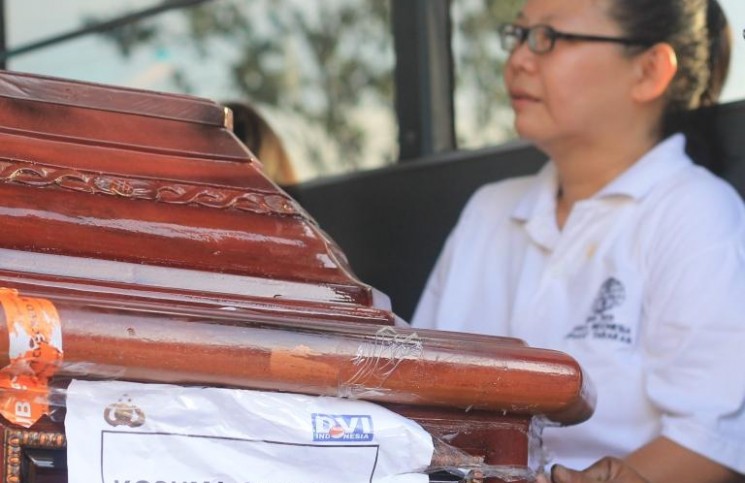 Jenazah Kosuma Chandra Akan Dimakamkan Disamping Vera