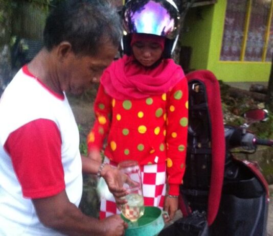 Pedagang bentol merugi gara-gara harga BBM turun