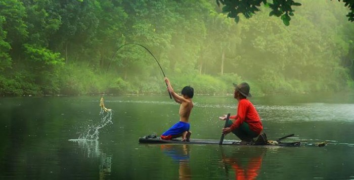 Kisah Insipiratif: Ketika Dua Nelayan Yang Berbeda Memancing Kisah Insipratif: Ketika Dua Nelayan Yang Berbeda Memancing