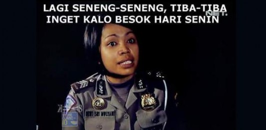 Meme Polwan Disitu Kadang Saya Merasa Sedih