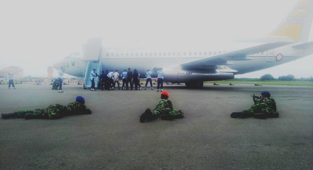 TNI AU “daratkan paksa” pesawat dari negara Asing tanpa Izin