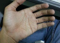 Cara Membuat #InstagramInHand Instagram Tembus Pandang