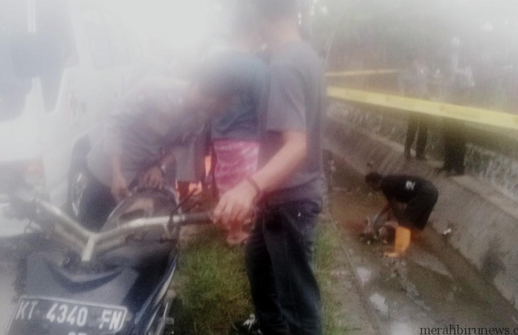 Pengendara motor tewas didekat stadion