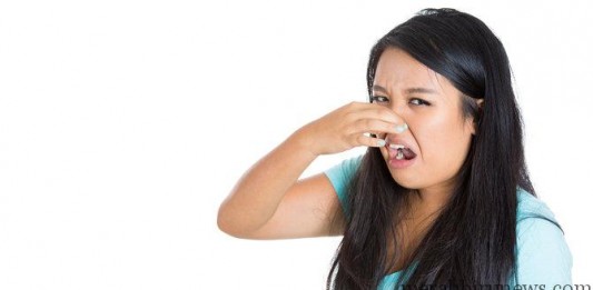 7 Tips Menghilangkan Bau Mulut Saat Berpuasa