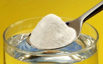 Kumur Dengan Baking Soda Untuk Membantu Menghilangkan Bau Mulut Saat Berpuasa
