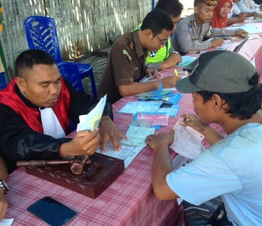Razia sidang ditempat, petugas masih temukan pengendara bandel