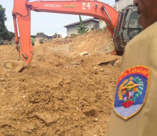 Aktivitas Pemotongan Bukit Jalan Yos Sudarso Sudah Mulai Merusak Lingkungan