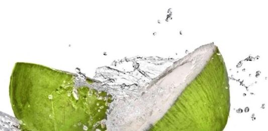 Manfaat Minum Air Kelapa
