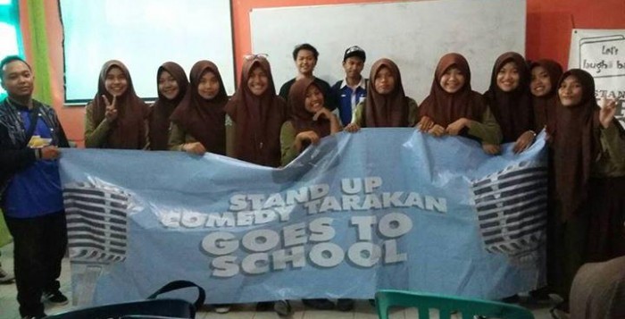 Stand Up Comedy Goes To School di SMA Muhammadiyah (stand up comedy for mbnews)