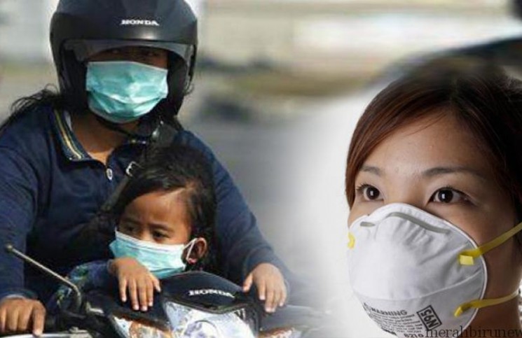 Inilah Cara Menggunakan Masker Bedah Hijau Yang Tepat Untuk Pencegahan Dampak Kabut Asap Inilah Cara Menggunakan Masker Bedah Hijau Yang Tepat Untuk Pencegahan Dampak Kabut Asap