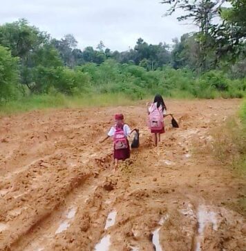 Deklarasi Hari Sumpah Pemuda Di Kec. Sembakung Kab. Nunukan Garda Muda Kabudaya Dan Pemuda Penjaga Perbatasan Akses jalan yang butuh perbaikan.