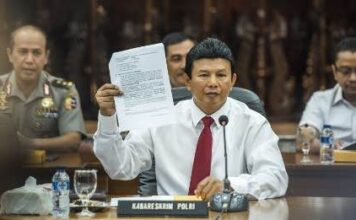 Ahok Tersangka, Mari Kawal Prosesnya dengan Damai